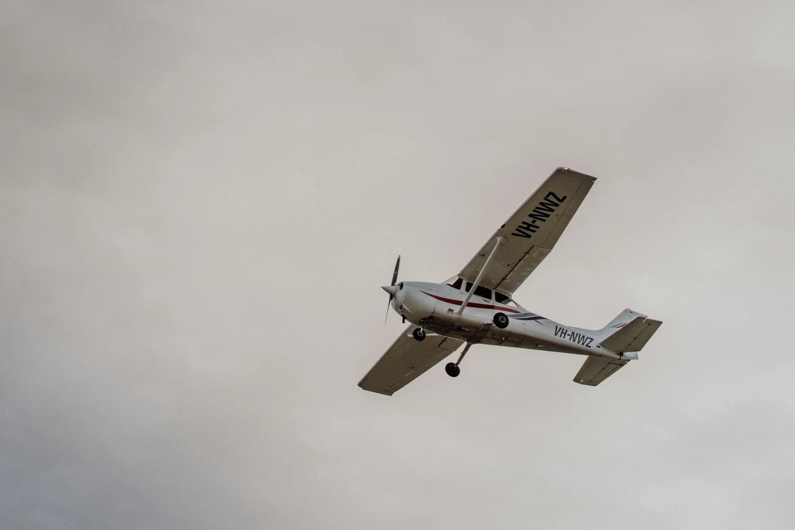 Charter Pilot or Flight Instructor? Best path after your CPL